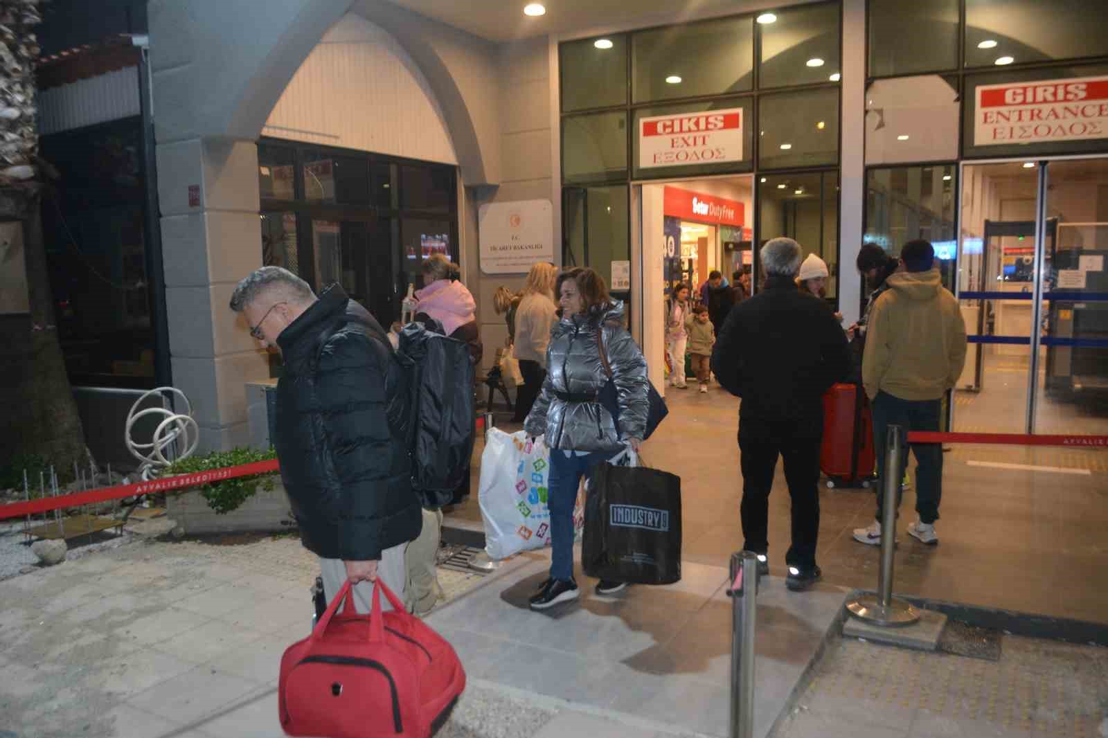 midilli adasindaki kriz cozuldu 10 RZYiLyyv
