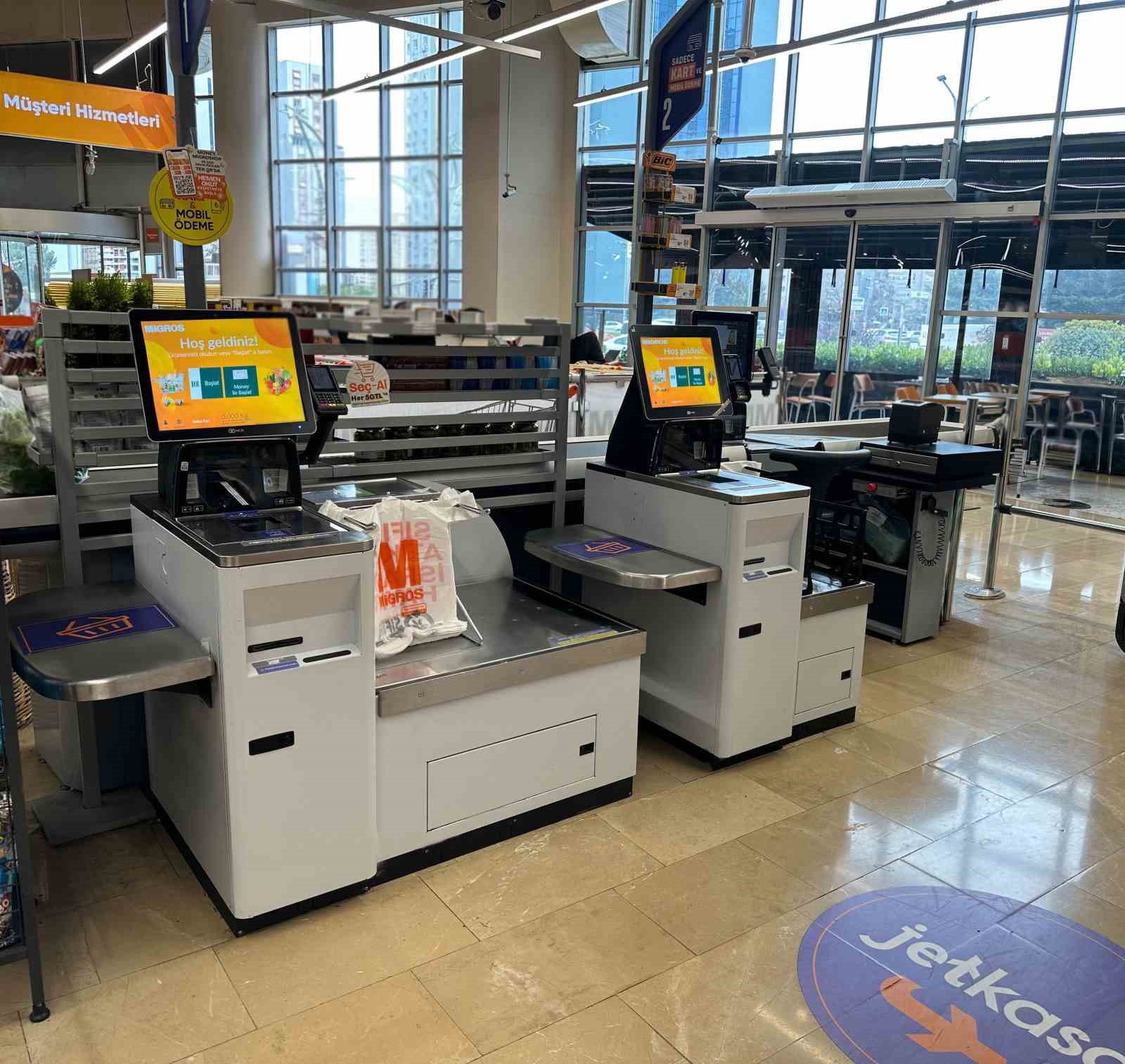 Migros, jet kasa ve elektronik raf etiketleriyle perakende teknolojisinde dönüşüm başlatıyor 5 migros jet kasa ve elektronik raf etiketleriyle perakende teknolojisinde donusum baslatiyor 1 YTGIIyBV