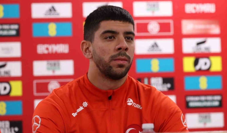 mili-futbolcu-cenk-ozkacar-dunya-kupasindan-emin-zYTpHU6m.jpg