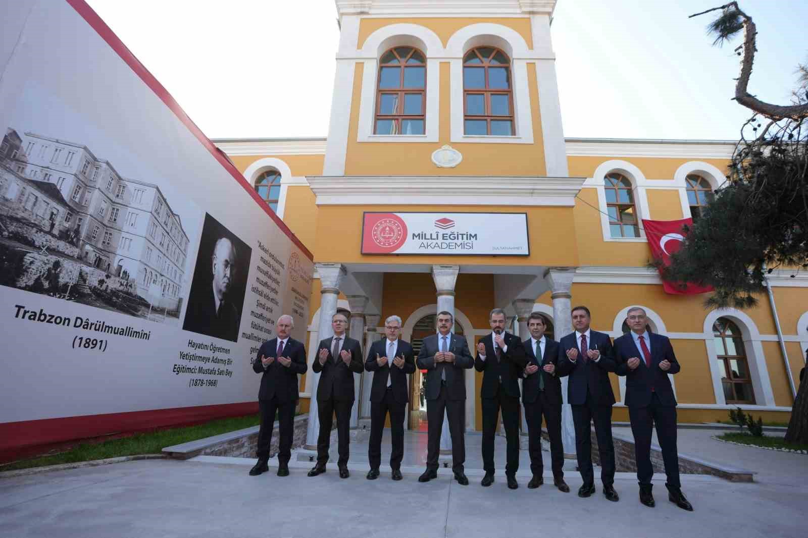mill egitim akademisi bakan tekinin verdigi ilk dersle kapilarini acti 3 aIKRPfab