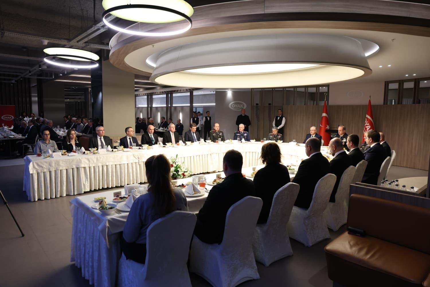 mill savunma bakani guler iftarda oyak ust yonetimiyle bir araya geldi 3 61UvMFmC
