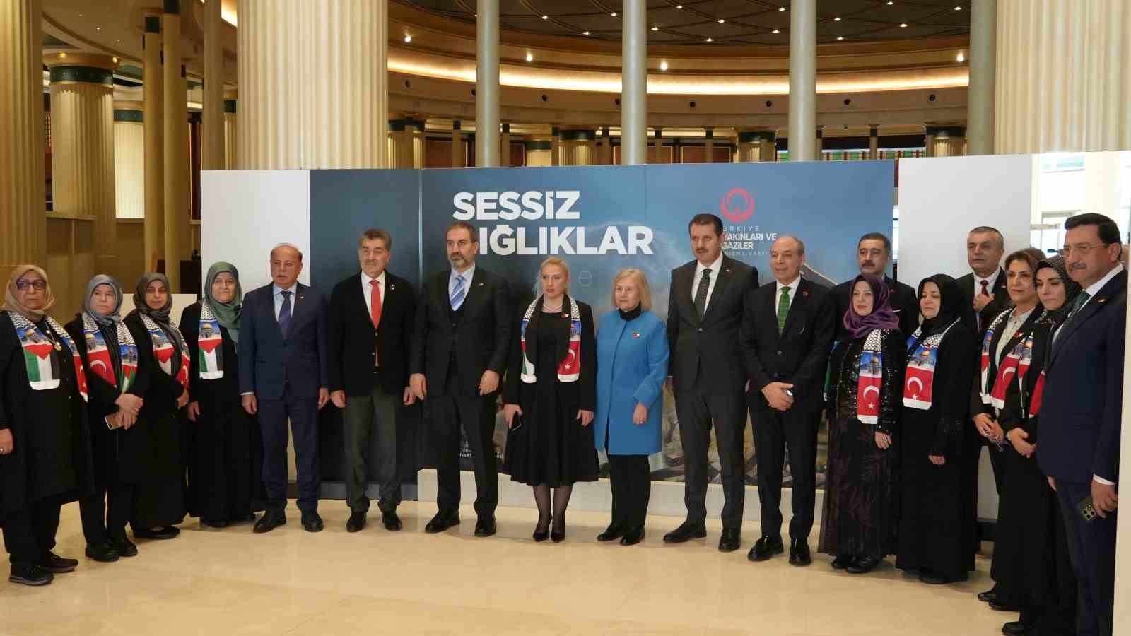 millet kutuphanesinde gazze temali filografi sergisi acildi 0 V993K3q3