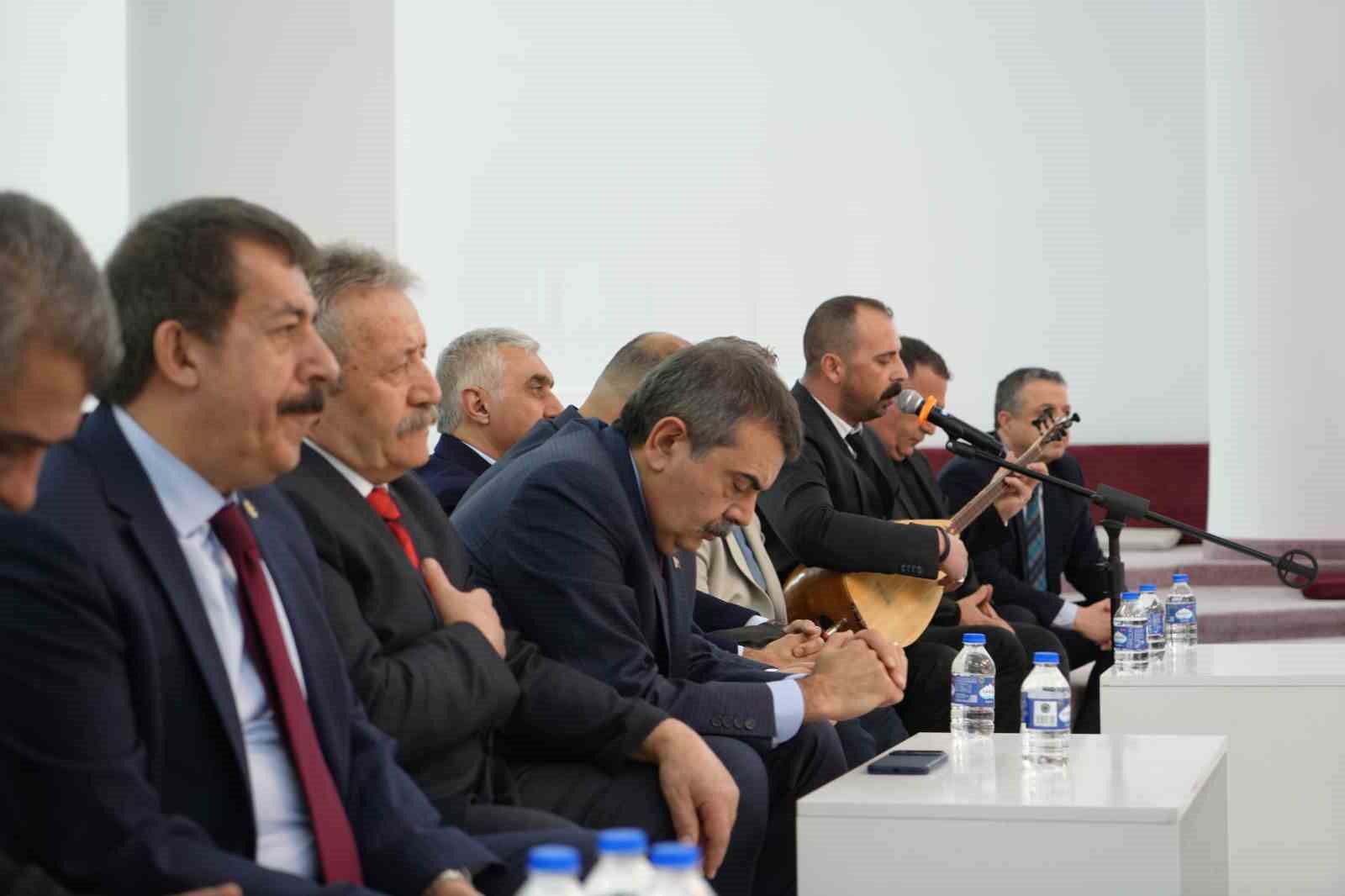 milli egitim bakani prof dr yusuf tekin erzurumda cemevini ziyaret etti 3 khwZKZn4