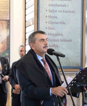 milli-egitim-bakani-tekin-12-modul-su-anda-bakanligimiz-tarafindan-uygulamaya-hazir-bicimde-duruyor-zA7RPc4v.jpg