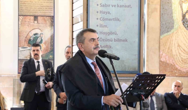 milli-egitim-bakani-tekin-12-modul-su-anda-bakanligimiz-tarafindan-uygulamaya-hazir-bicimde-duruyor-zA7RPc4v.jpg