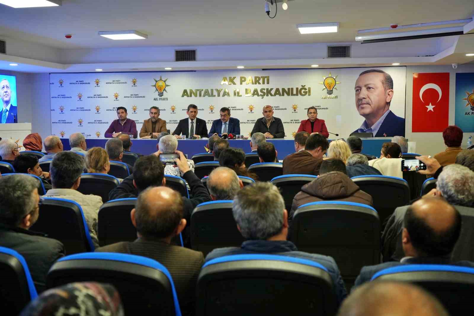 milli egitim bakani tekin bugun 1994teki iski skandalinin daha buyugune sahit oluyoruz 3 Wkpm9mYV