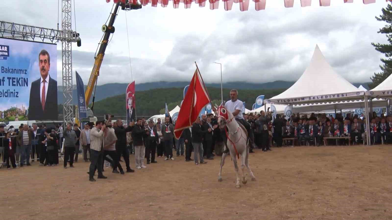 milli egitim bakani tekin bursada buyuk erzurum yayla senligine katildi 2 RIlHZnLH
