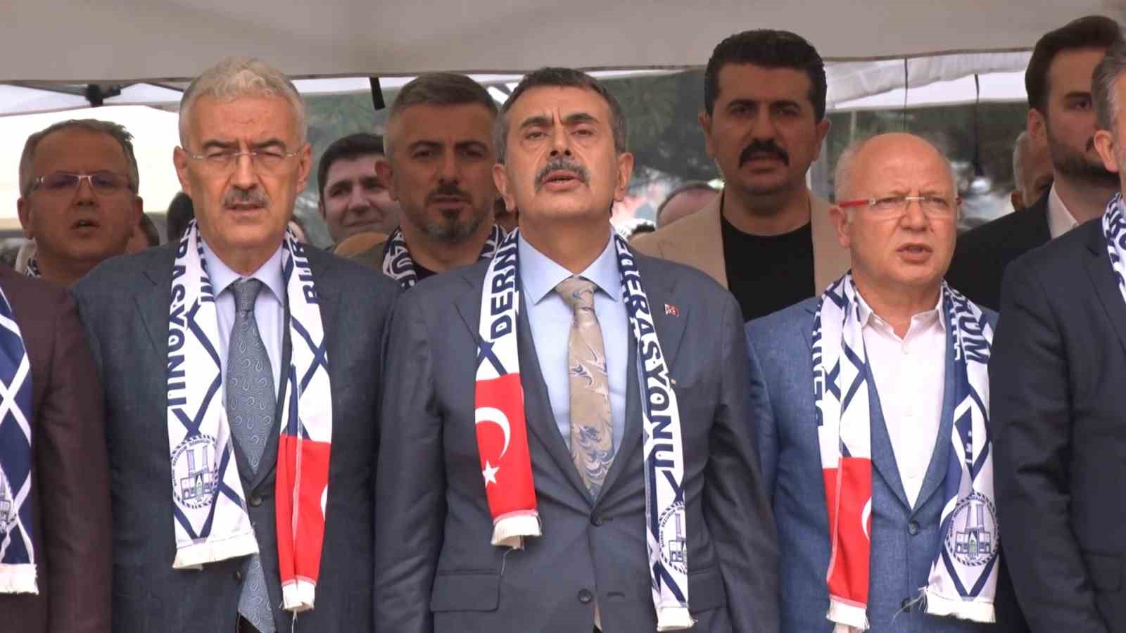 milli egitim bakani tekin bursada buyuk erzurum yayla senligine katildi 3 d69s7Aye