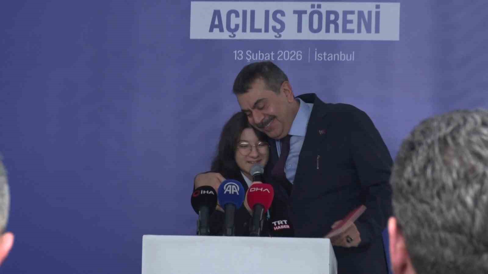 milli egitim bakani tekin cumhurbaskanimizin liderliginde egitim ogretim sureclerine cok yogun bir bicimde katki verdik fSkagyHR