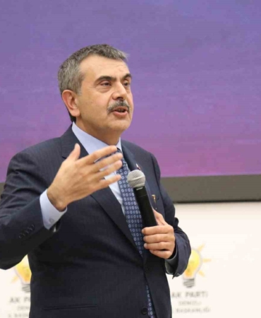 milli-egitim-bakani-tekin-ecevit-donemindeki-mektuplarla-yeni-ve-eski-turkiyeyi-karsilastirdi-PEHXxRri.jpg