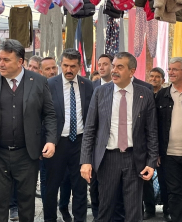 milli-egitim-bakani-tekin-havrana-surpriz-ziyaret-gerceklestirdi-AIzgueVh.jpg