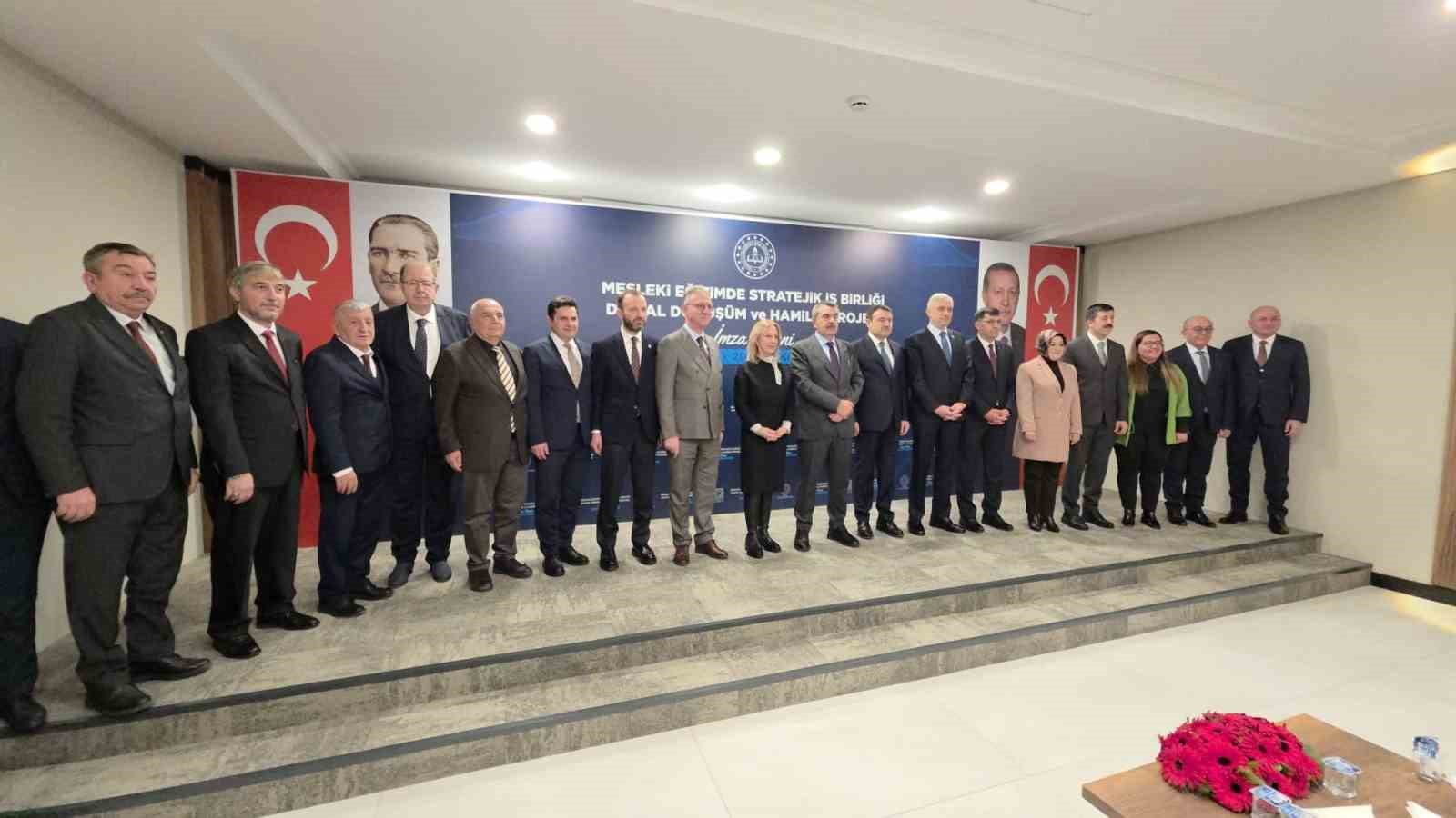 milli egitim bakani tekin kutahyada mesleki egitimle ilgili mesajlar verdi 1 F17bBka3