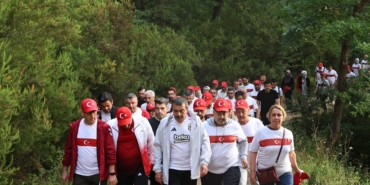 milli-egitim-bakani-tekin-sakaryada-huzur-ve-kardeslik-yuruyusune-katildi-f5jjzQRq.jpg