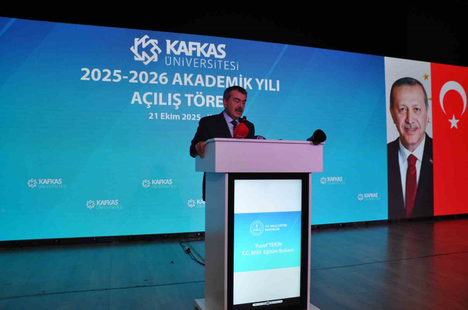 Milli Eğitim Bakanı Tekin: "Terörsüz Türkiye sürecine sahip çıkmak, en çok da bu ülkenin entelektüellerinin, akademisyenlerinin görevi" 14 milli egitim bakani tekin terorsuz turkiye surecine sahip cikmak en cok da bu ulkenin BMGDdBhX