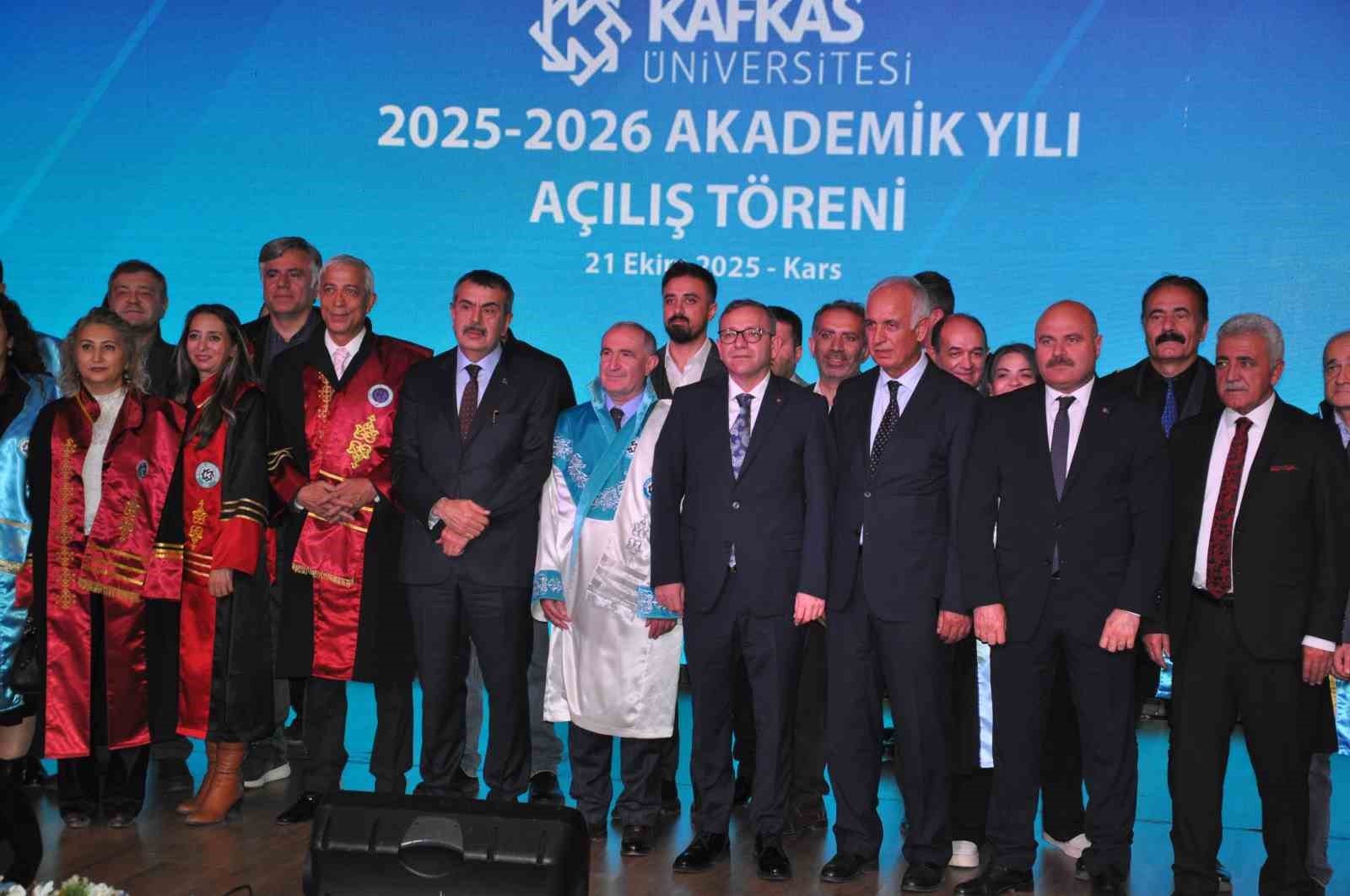 Milli Eğitim Bakanı Tekin: "Terörsüz Türkiye sürecine sahip çıkmak, en çok da bu ülkenin entelektüellerinin, akademisyenlerinin görevi" 15 milli egitim bakani tekin terorsuz turkiye surecine sahip cikmak en cok da bu ulkenin d9YGOHNn