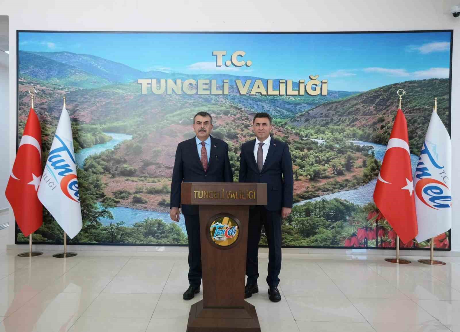 Milli Eğitim Bakanı Tekin: "Tunceli’de öğrenci sayımız hızla düşüyor" 5 milli egitim bakani tekin tuncelide ogrenci sayimiz hizla dusuyor 1 wkLZ9YuC