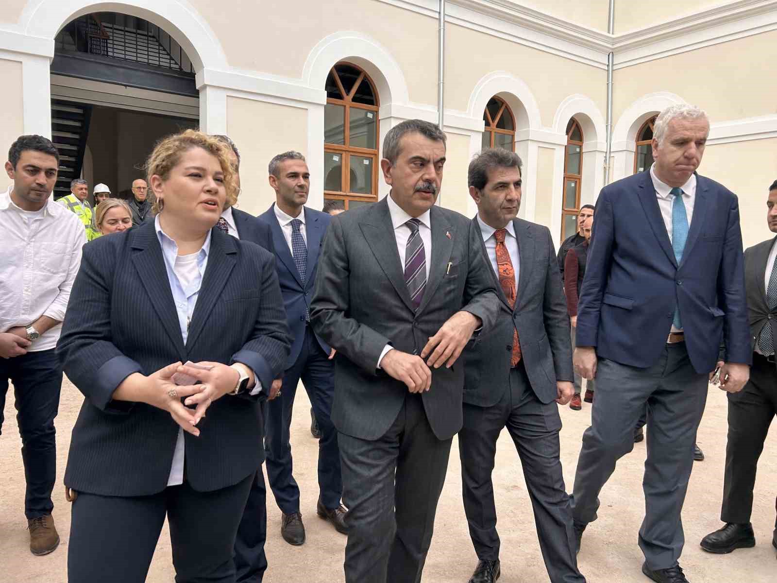 Milli Eğitim Bakanı Yusuf Tekin: "Milli Eğitim Akademeleri yeni takvim yılıyla beraber eğitim öğretime başlayacak" 5 milli egitim bakani yusuf tekin milli egitim akademeleri yeni takvim yiliyla beraber egitim ogretime tAiDPZmL