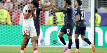 milli-futbolcular-gozyaslarini-tutamadi-v61tUSCM.jpg