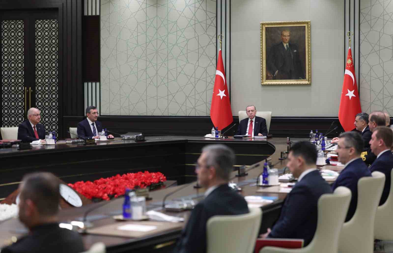 milli guvenlik kurulu cumhurbaskani recep tayyip erdoganin baskanliginda toplandi 5 dKT37bB7