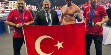 milli-kick-bokscu-kadir-yildirim-dunya-sampiyonu-oldu-zbVt2Pc8.jpg