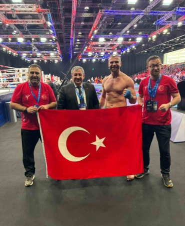 milli-kick-bokscu-kadir-yildirim-dunya-sampiyonu-oldu-zbVt2Pc8.jpg