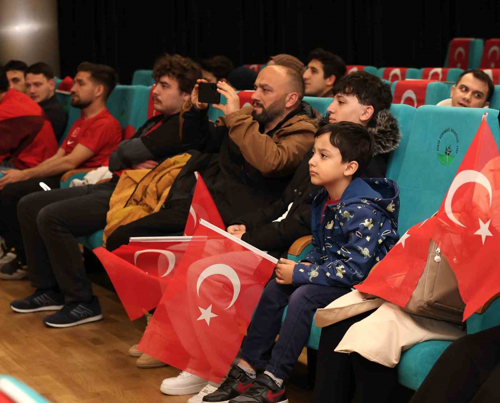 milli mac heyecani osmangazide dev ekranda yasandi 3 X9PW2pyz