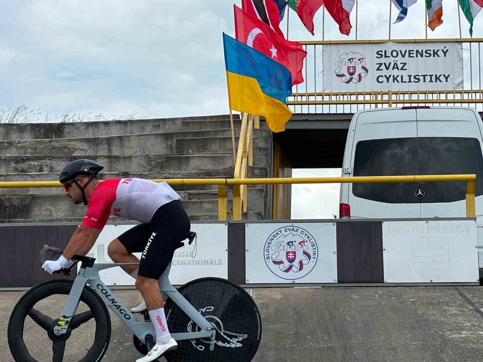 milli pist bisikletcileri dunya sampiyonasi kotasi icin cekyada yarisacak 1 gBAcVaAq