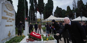 milli-sair-mehmet-akif-ersoy-mezari-basinda-anildi-xCIA4by2.jpg