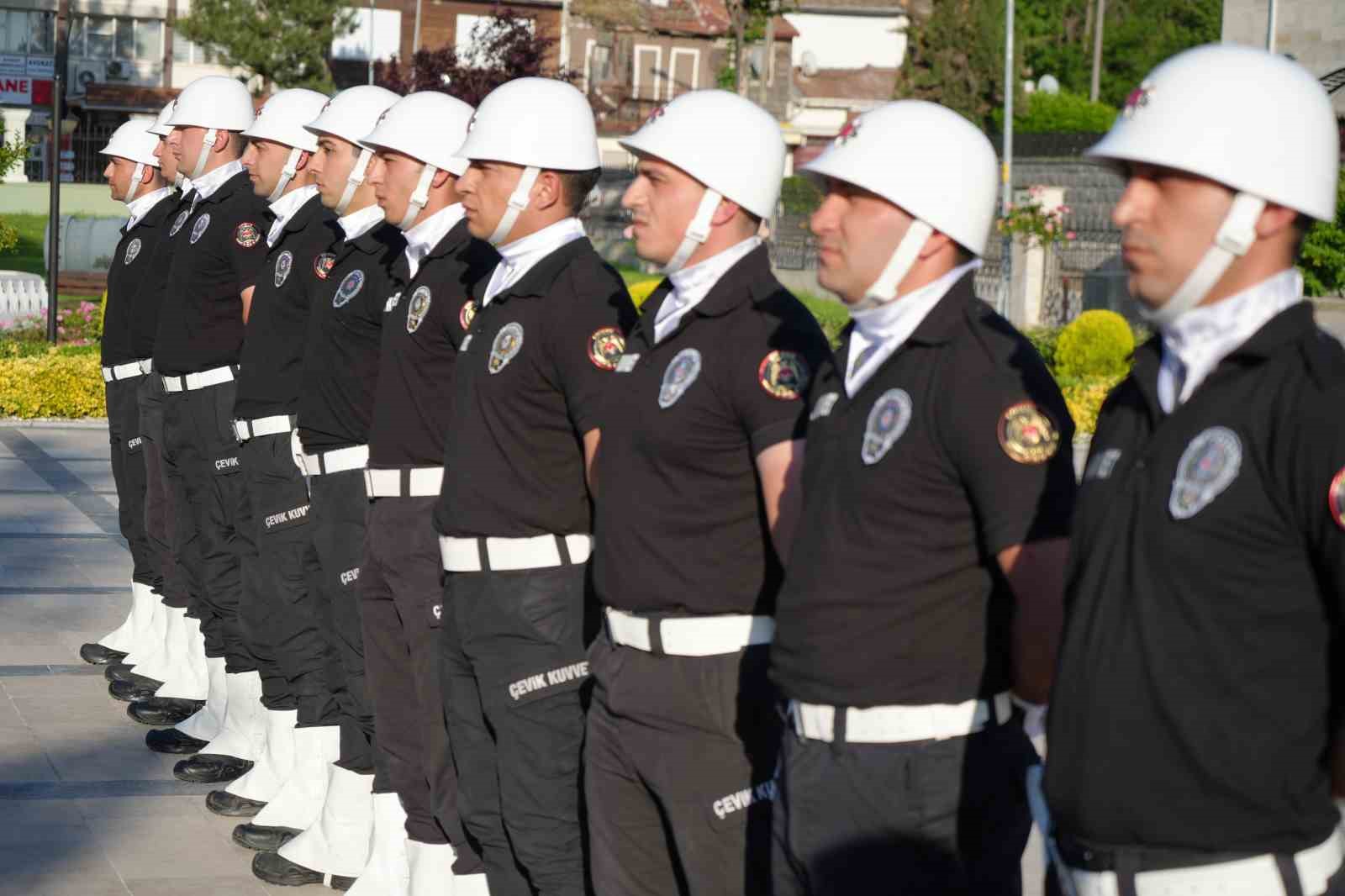 milli savunma bakani guler edirnede 5 RpOmkgZk