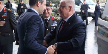 milli-savunma-bakani-guler-ozdemir-bayraktar-anisina-hazirlanan-belgeselin-gosterimine-katildi-mCOxHCta.jpg