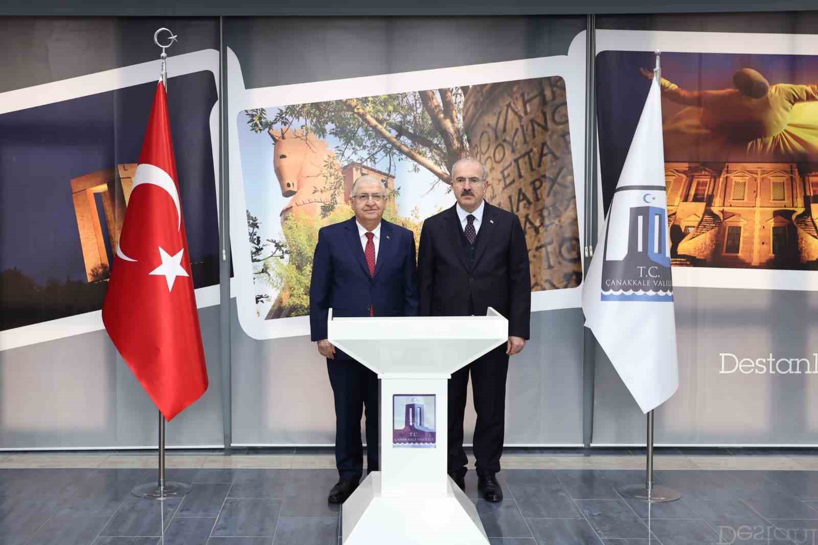 milli savunma bakani yasar guler canakkale valiligini ziyaret etti 2