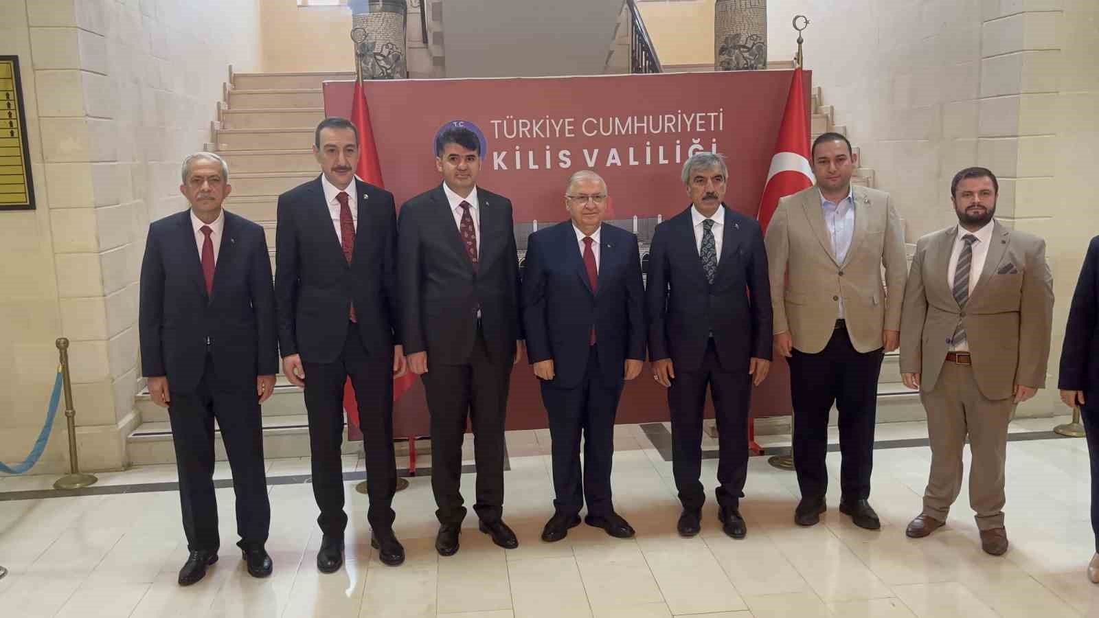 milli savunma bakani yasar guler sinirin sifir noktasinda 2 KiraTytu