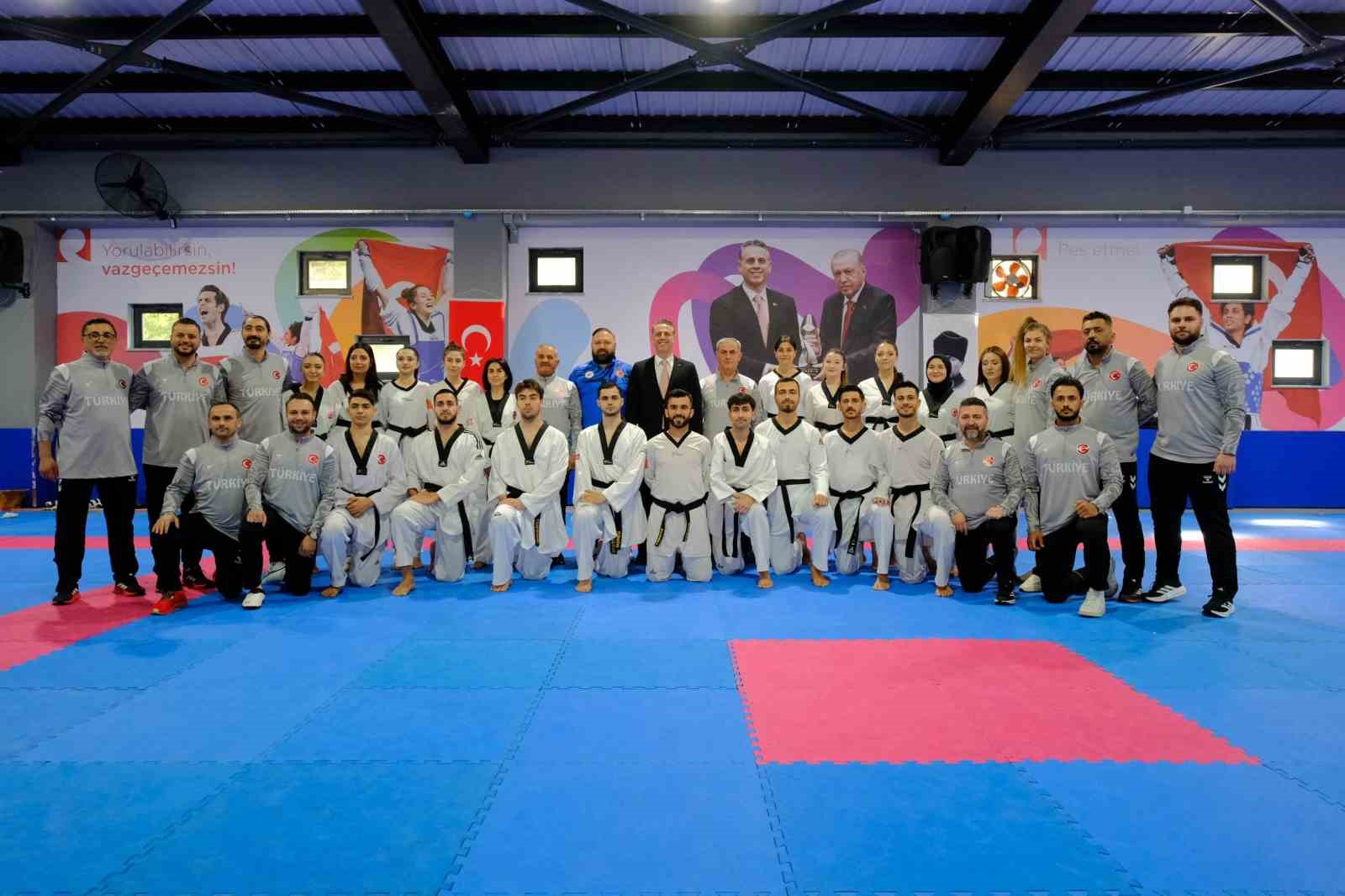 milli sporcular taekwondo sampiyonasi icin munihe gitti 3 2JXGk3UI