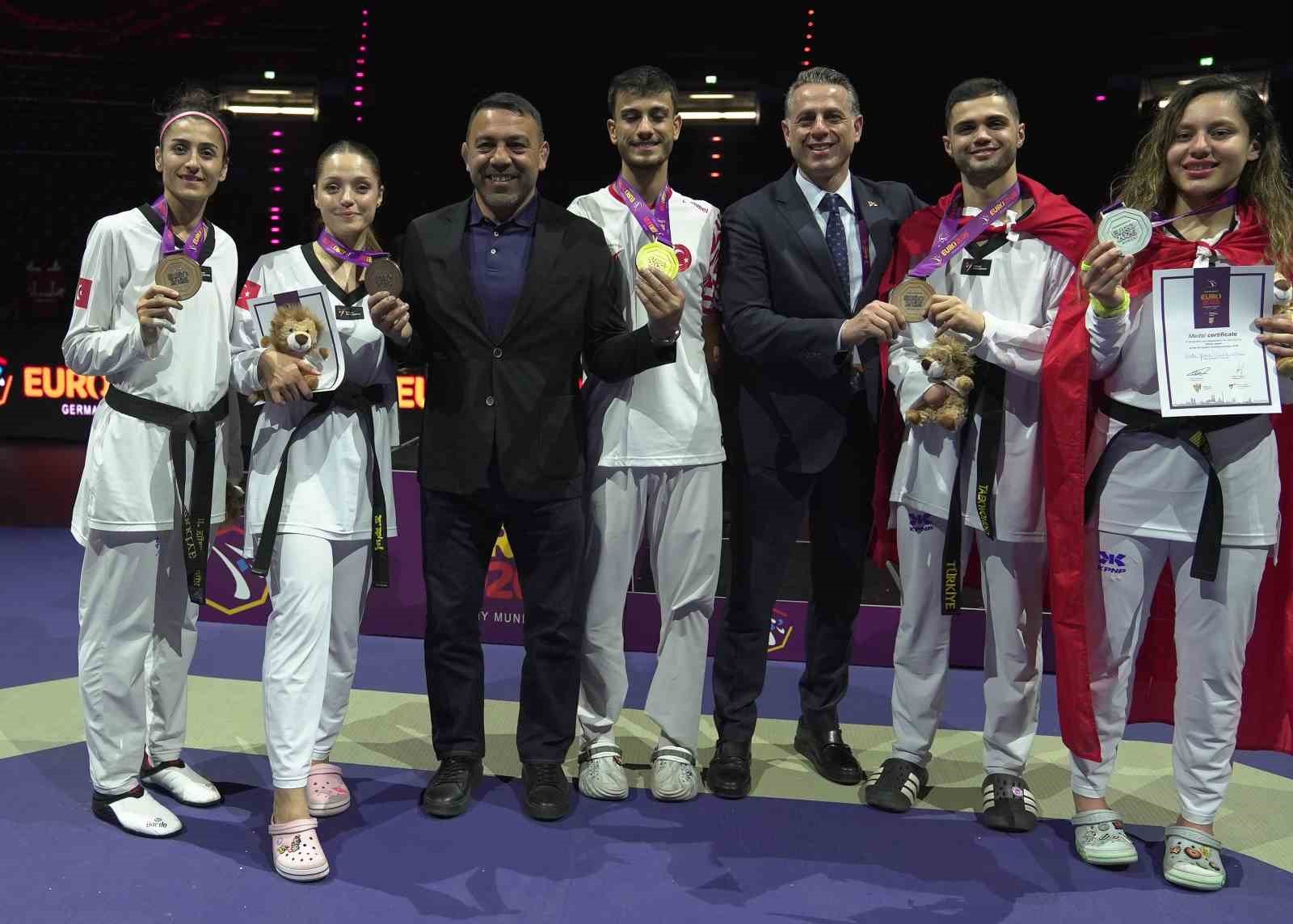 milli taekwondoculardan 5 madalya 1 ZUnN96ca