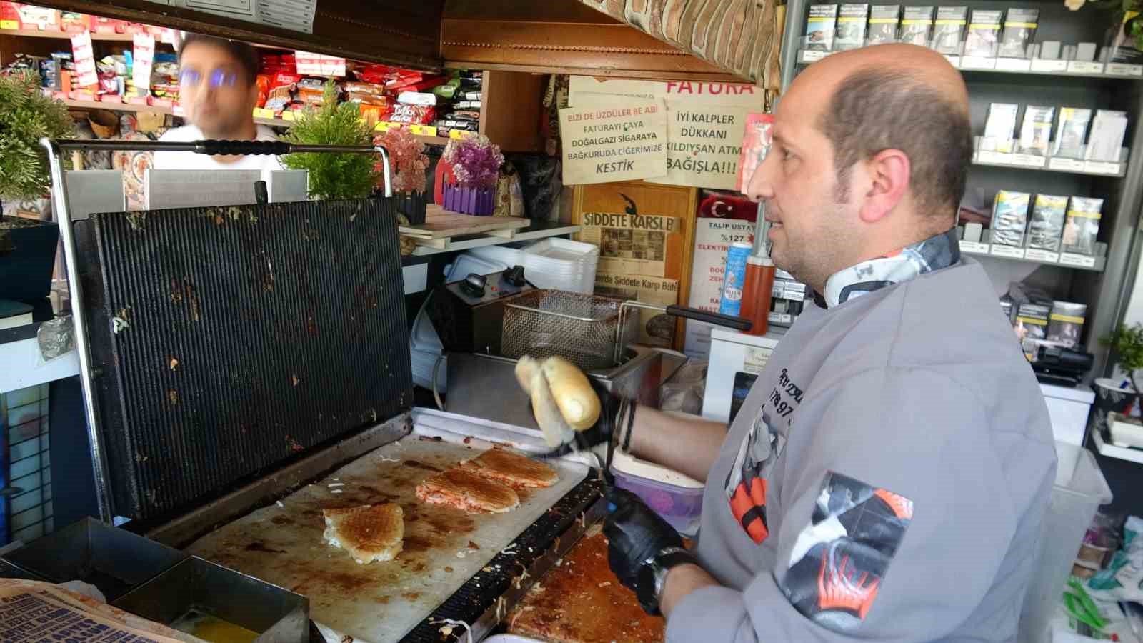 Milli Takım final oynarsa Erzurum’da tostlar bedava olacak 5 milli takim final oynarsa erzurumda tostlar bedava olacak 1 E8anNgQW