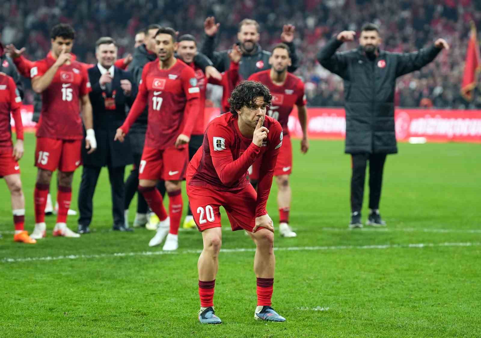 millilerde galibiyet uclusu ferdi kadioglu ve arda gulerden 2 rvz9FHrr
