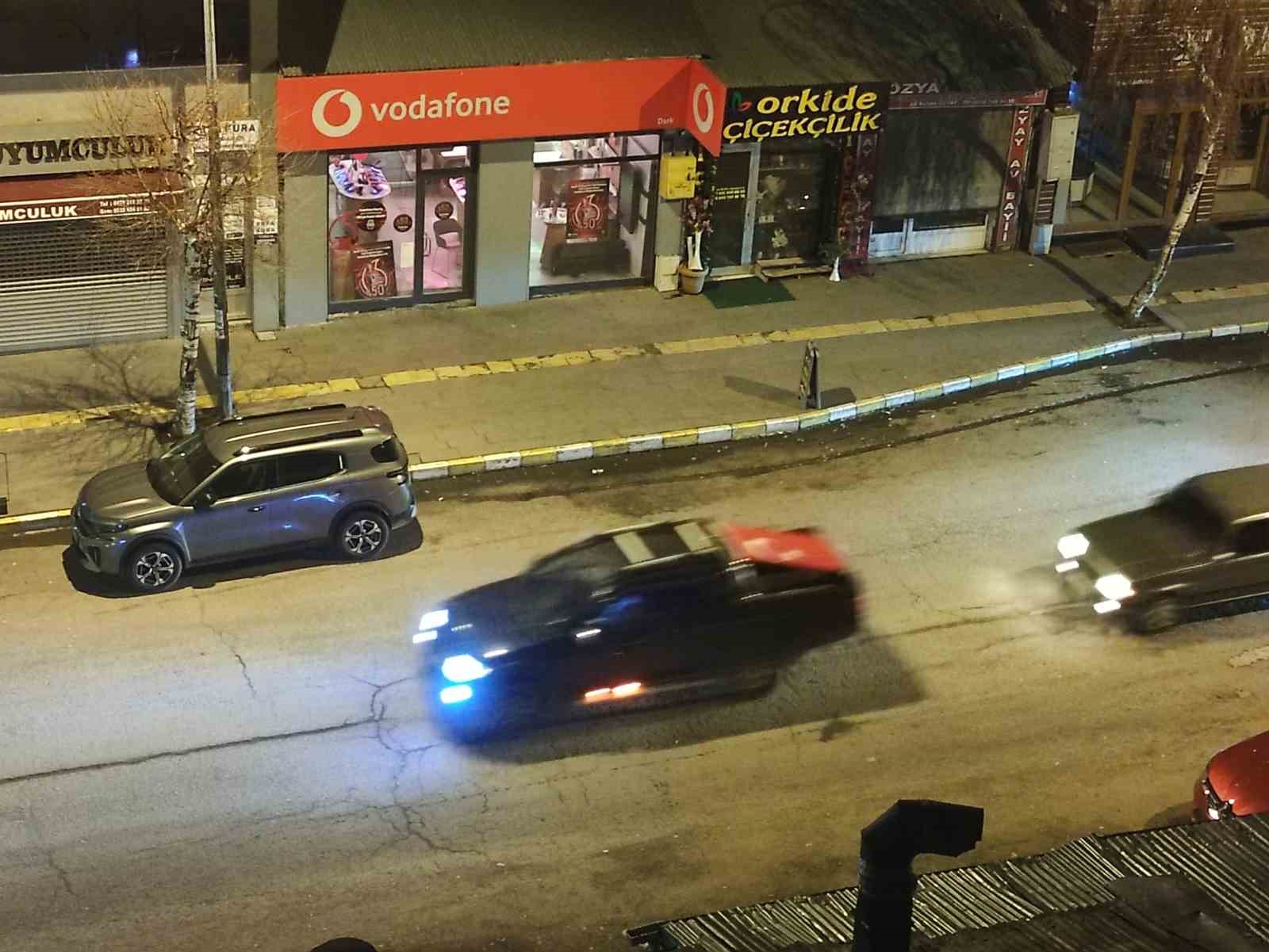Millilerin zaferi kentte coşkuyla kutlandı 6 millilerin zaferi kentte coskuyla kutlandi 2 QKMvB2BL