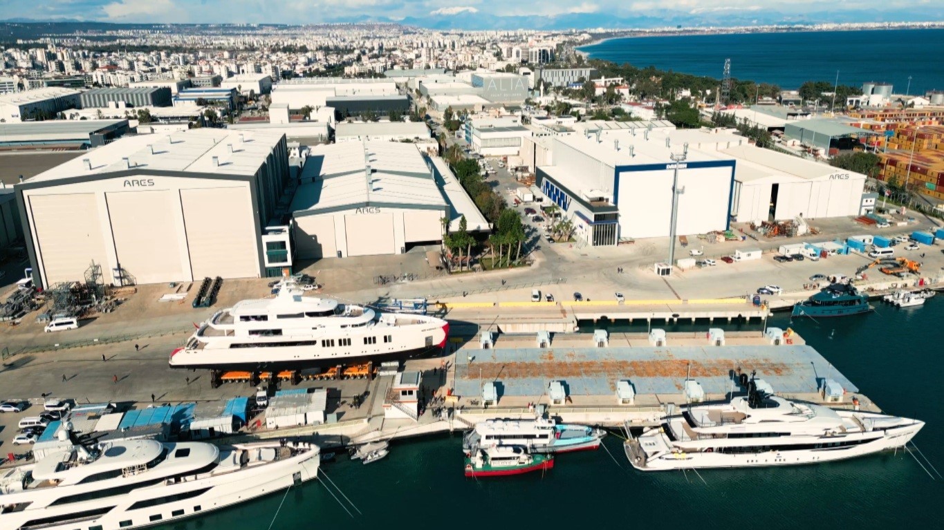 milyarderlerin yuzen saraylari antalyada insa ediliyor 10 EcLpfTXO