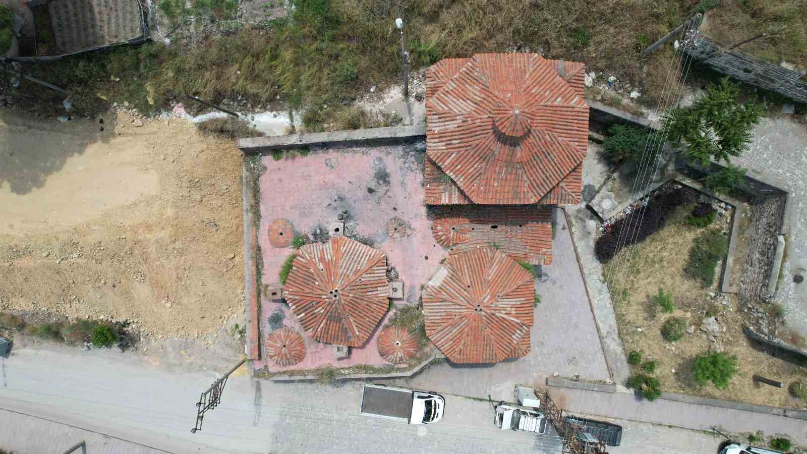 milyonlar harcandi tarihi hamam yeniden curumeye terk edildi 11 GcfrL4B5