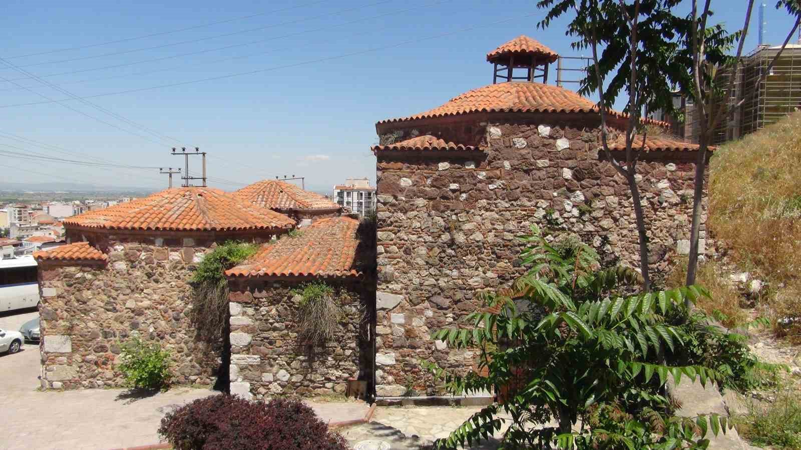 milyonlar harcandi tarihi hamam yeniden curumeye terk edildi 3 YAGHktVc