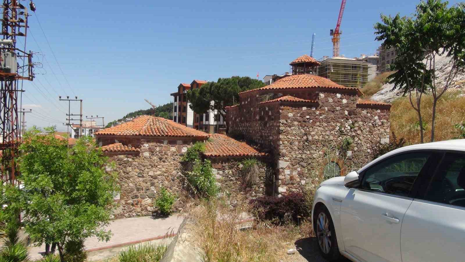 milyonlar harcandi tarihi hamam yeniden curumeye terk edildi 4 CthsEyEW