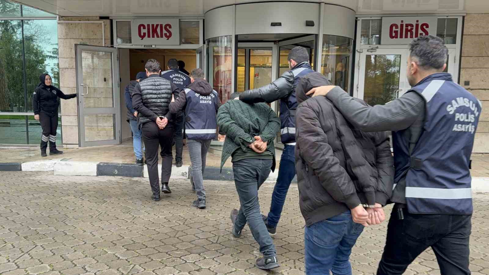 milyonluk arac vurgunu operasyonunda yakalanan 30 kisiden 13u adliyeye sevk edildi 6 jm5sDtpb