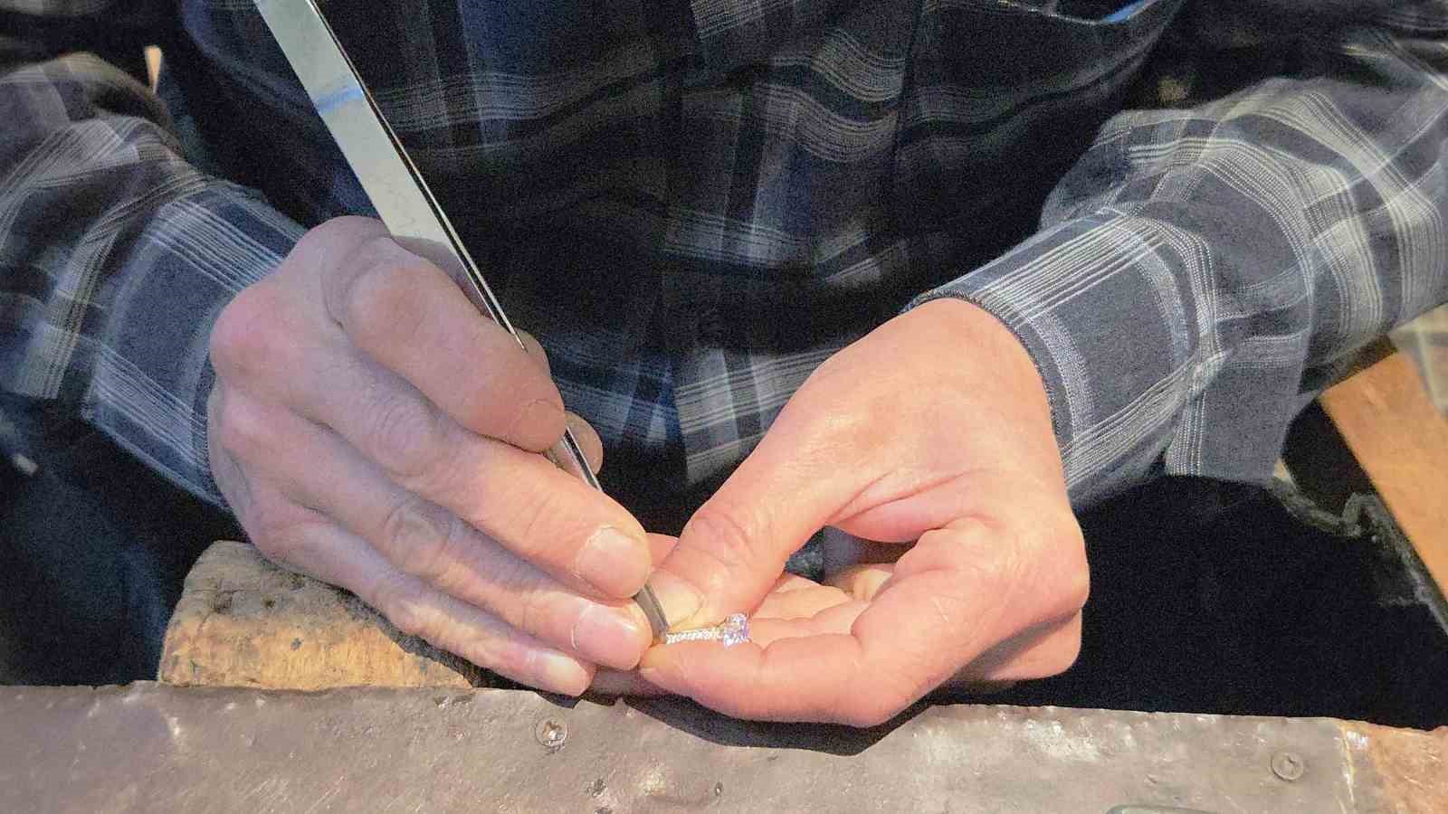 milyonluk mucevherlere milimetrik dokunus 7 6nfpsezJ
