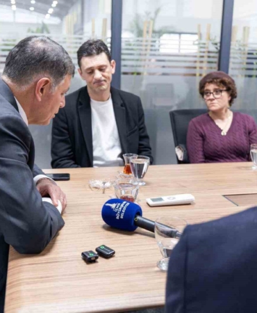 minguzzi-ailesinden-baskan-tugaya-ziyaret-SSXDmn2c.jpg