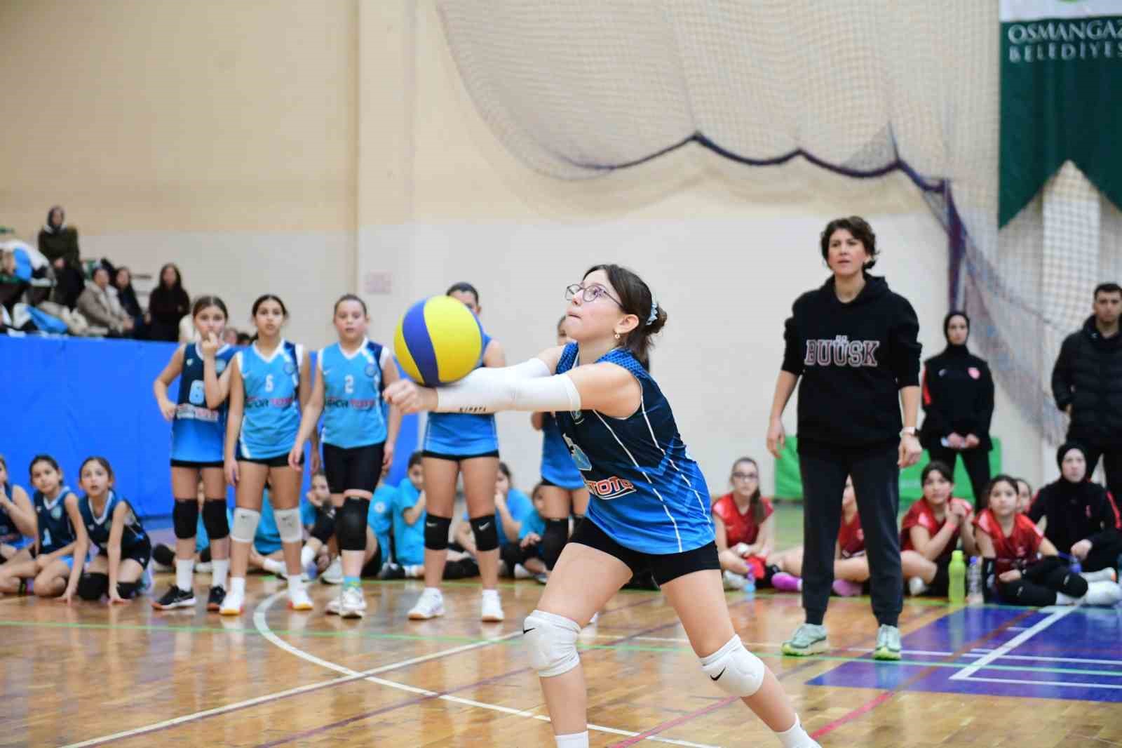 mini voleybol turnuvasinda oduller sahiplerini buldu 6 d9ty83MV