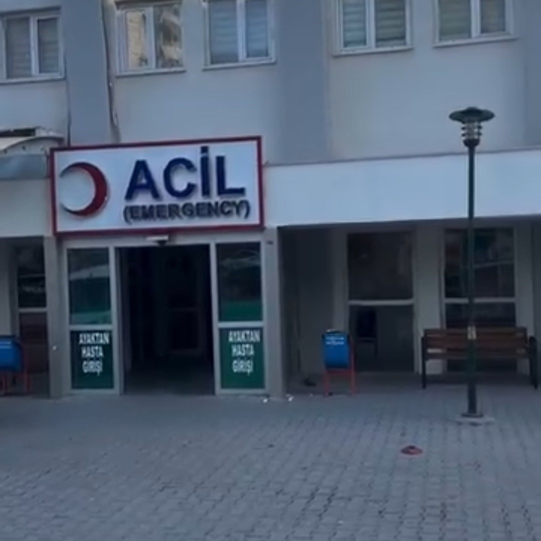 Minibüsün çarptığı çocuk yaralandı 4 minibusun carptigi cocuk yaralandi 0 ORjN1ffH