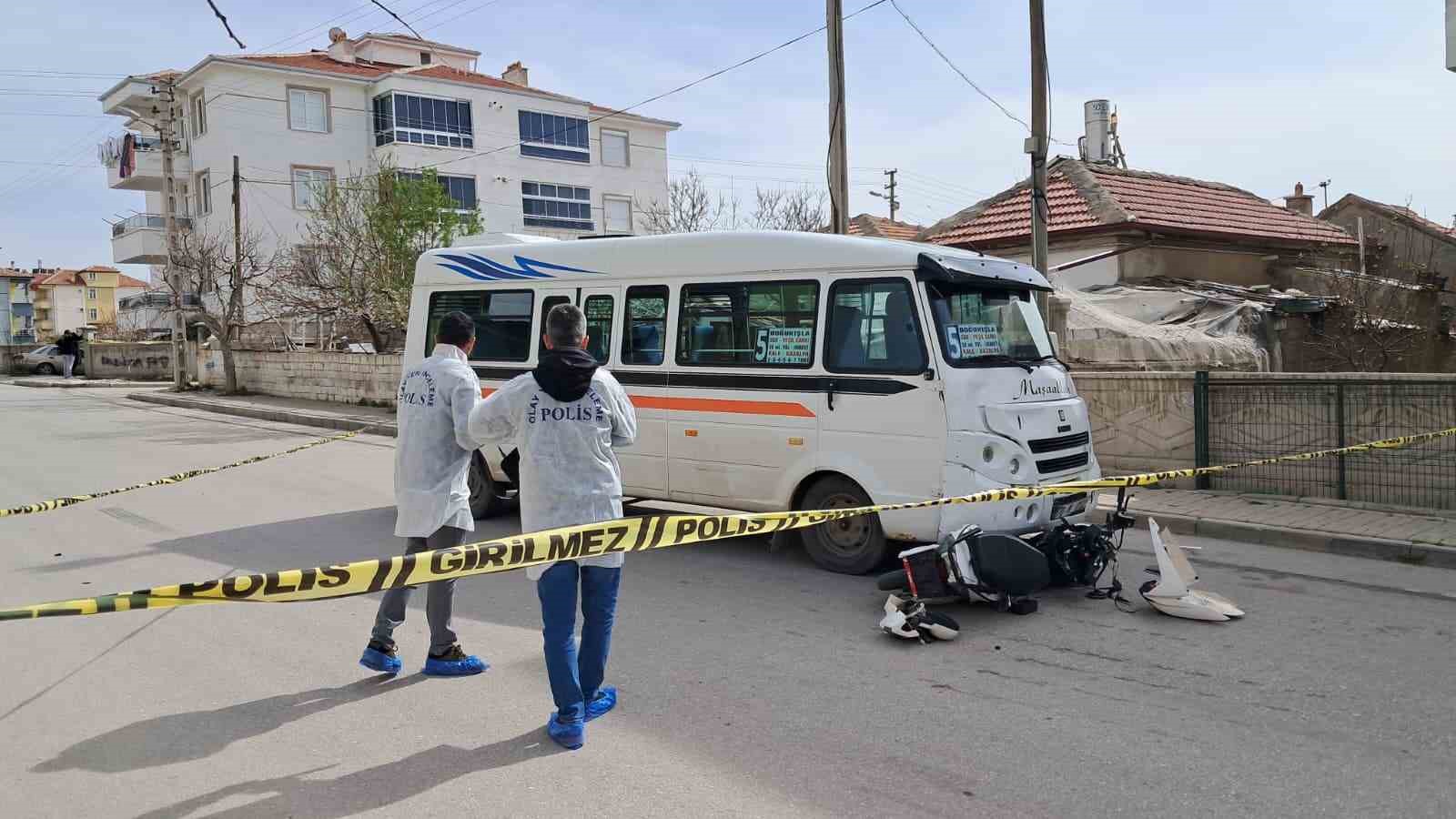 minibusun carptigi elektrikli bisikletteki 2 cocuk agir yaralandi 5 JkOPgIDh