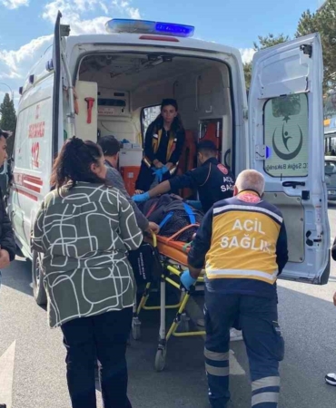 minibusun-carptigi-yasli-kadin-yaralandi-8ps8VXkC.jpg