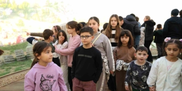 minik-arkeologlar-tarihi-osmangazide-kesfediyor-jv3cmLlw.jpg