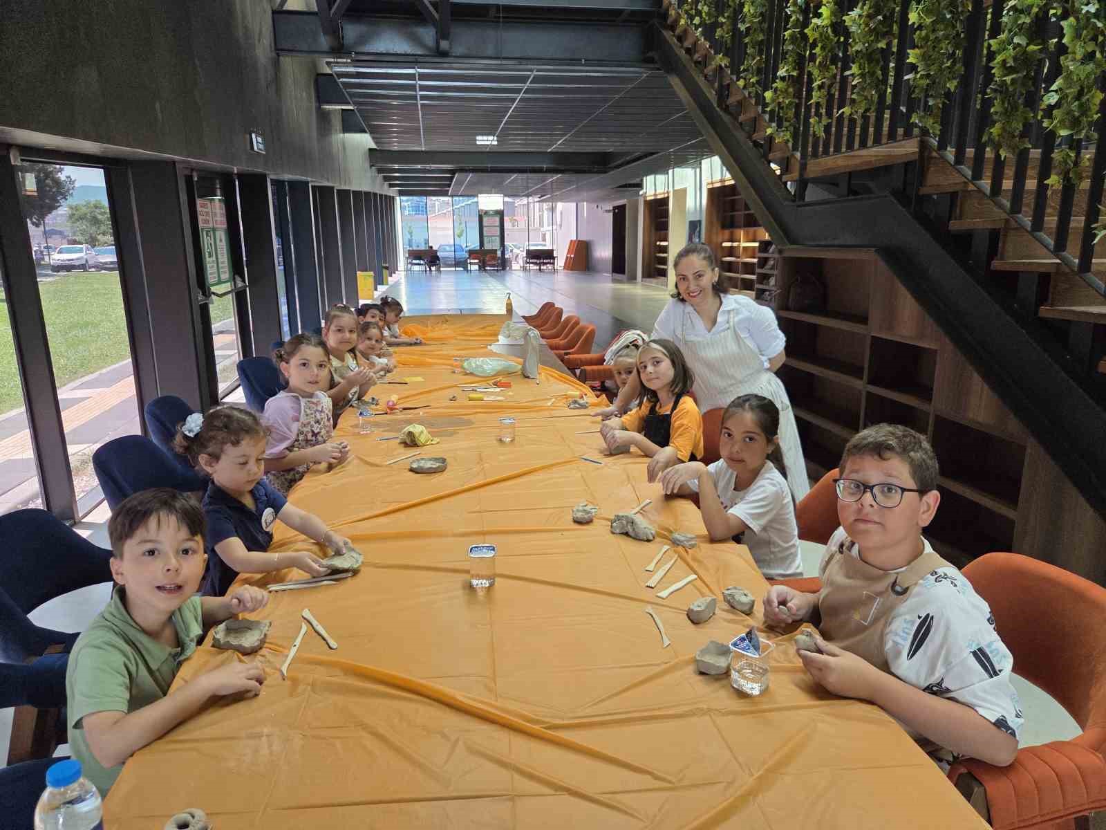 minik eller camuru seramige donusturdu 1 pvyNjn7m